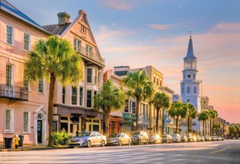 historical-downtown-area-charleston-south-carolina-usa_255553-2941